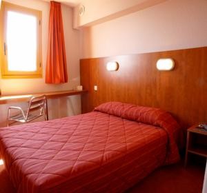 BEST AVAILABLE RATE !
