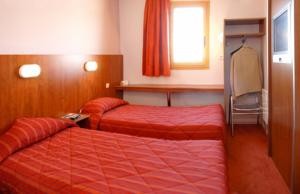 BEST AVAILABLE RATE !